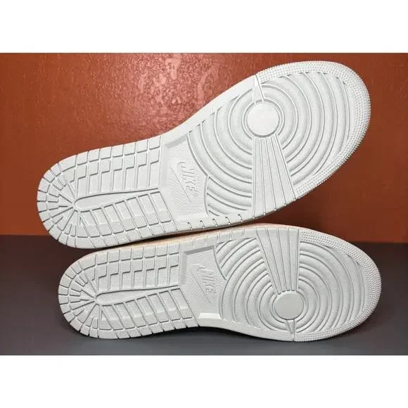 WMNS Air Jordan 1 Low Sail/Igloo DC0774-134; Size 12 - Picture 5 of 5